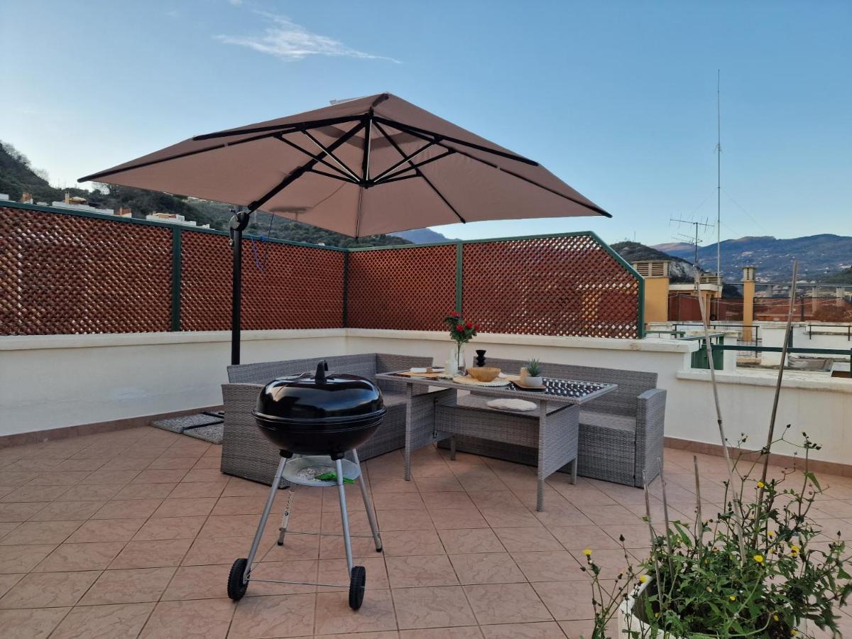 650 Metri Dal Mare - Wifi - Terrazzo - Piscina - A/C Lejlighed Pietra Ligure Eksteriør billede